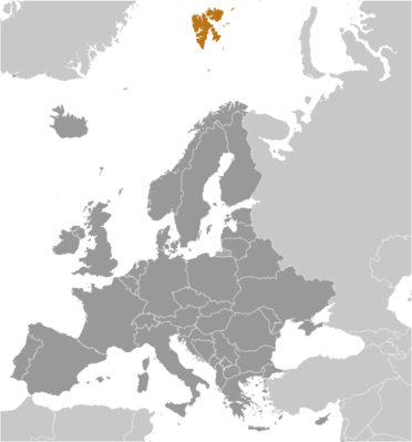 Locator map for Svalbard (sometimes referred to as Spitsbergen, the largest island in the archipelago)